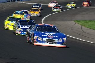 115640550-auto-racing-583032-VOM-320x213-MM-100