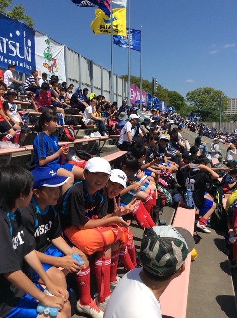 8846F221-A5AF-489C-9715-B391F4E3FCA6
