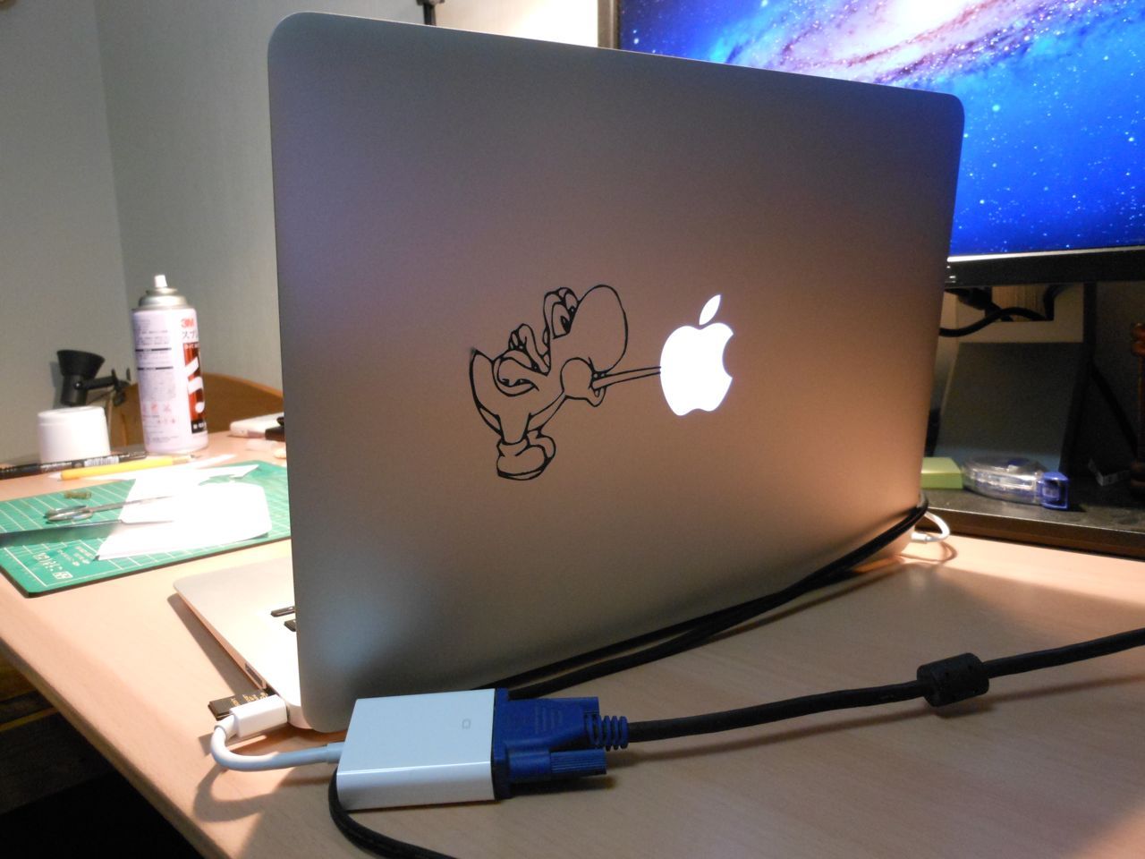 画像あり Apple製品買った時についてくるリンゴシールの使い道 日常速報