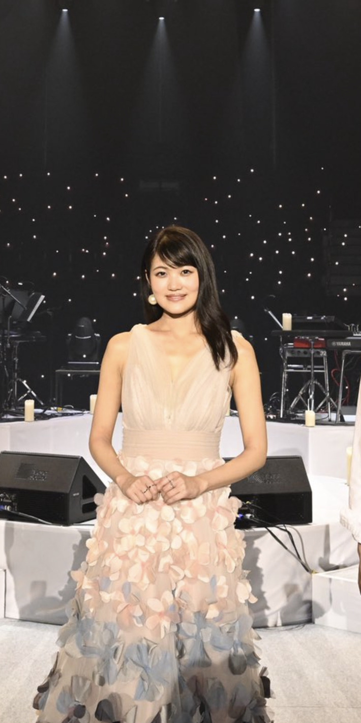 【朗報】早見沙織たそ、セクシー衣装で声豚を悩殺wwwwwwwww