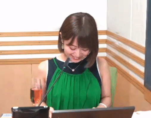 【朗報】美人声優の井口裕香ちゃんの腋サービスがエチエチすぎるwww
