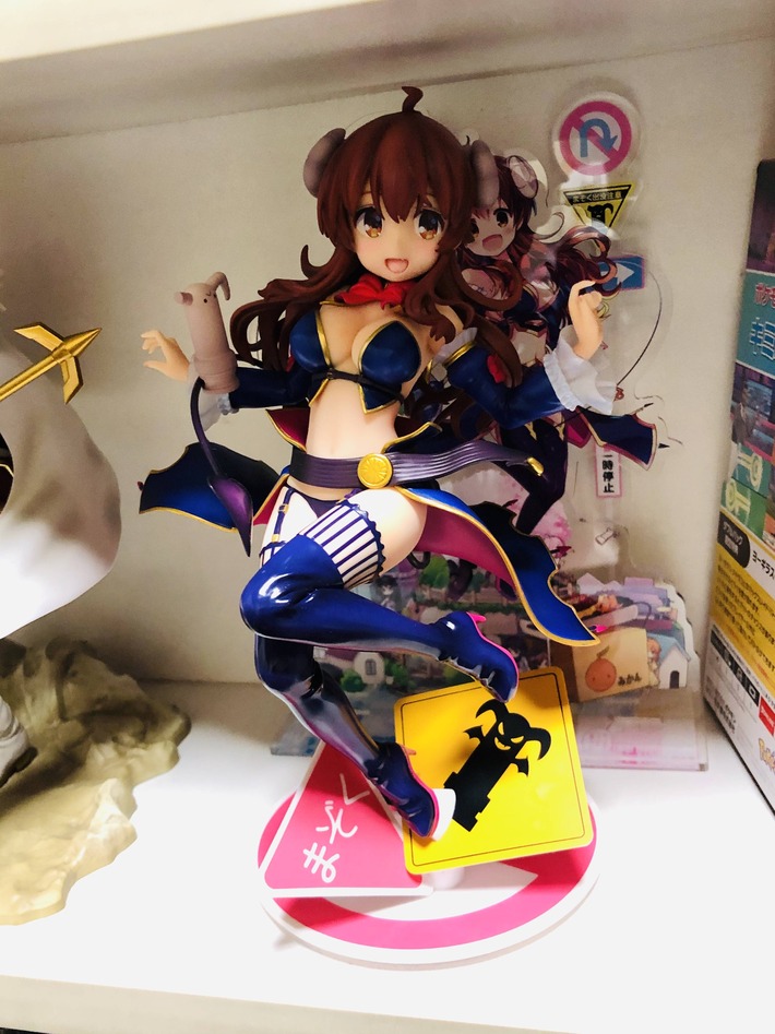 【画像】シャミ子のフィギュアがあまりにもエチエチすぎるｗｗｗ