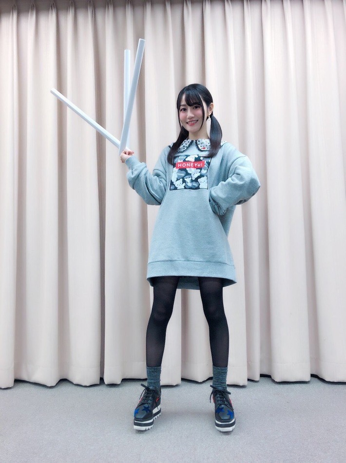 【悲報】声豚さん「ワイの推しが14万の靴履いてた・・・贅沢しすぎだろ・・・」