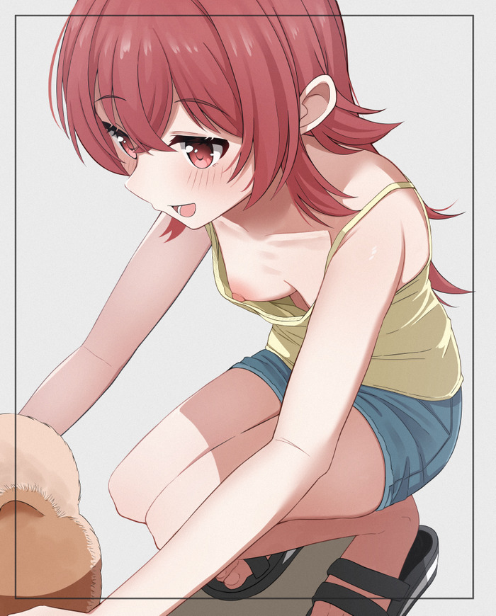 【エロ画像】胸元緩くて乳首見えちゃうのエロいよなｗ