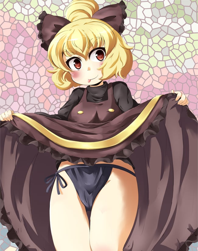 たくし上げ　エロ画像 (17)