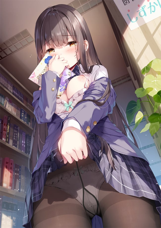 ローアングル　エロ画像 (36)