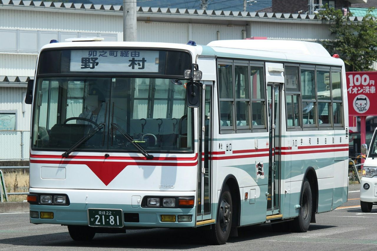 RJ
	  宇和島自動車 愛媛22 2181
	コメント