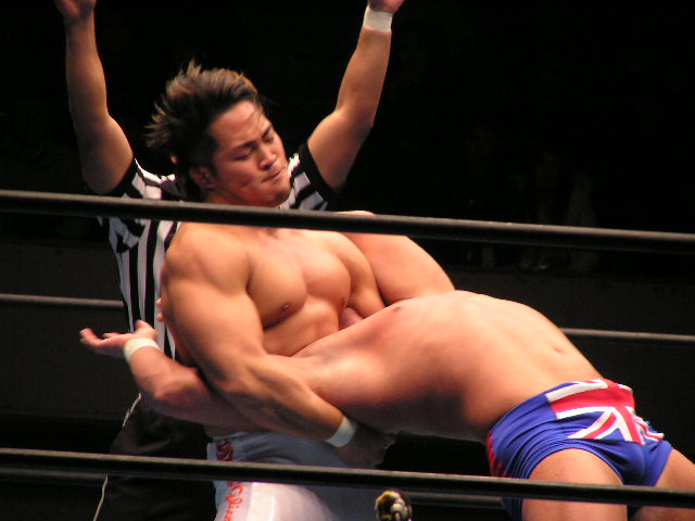 ドラゴンスリーパー プロレスラーは強いんです