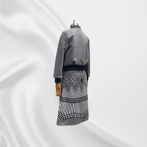 MA2415-JKTABLKS04