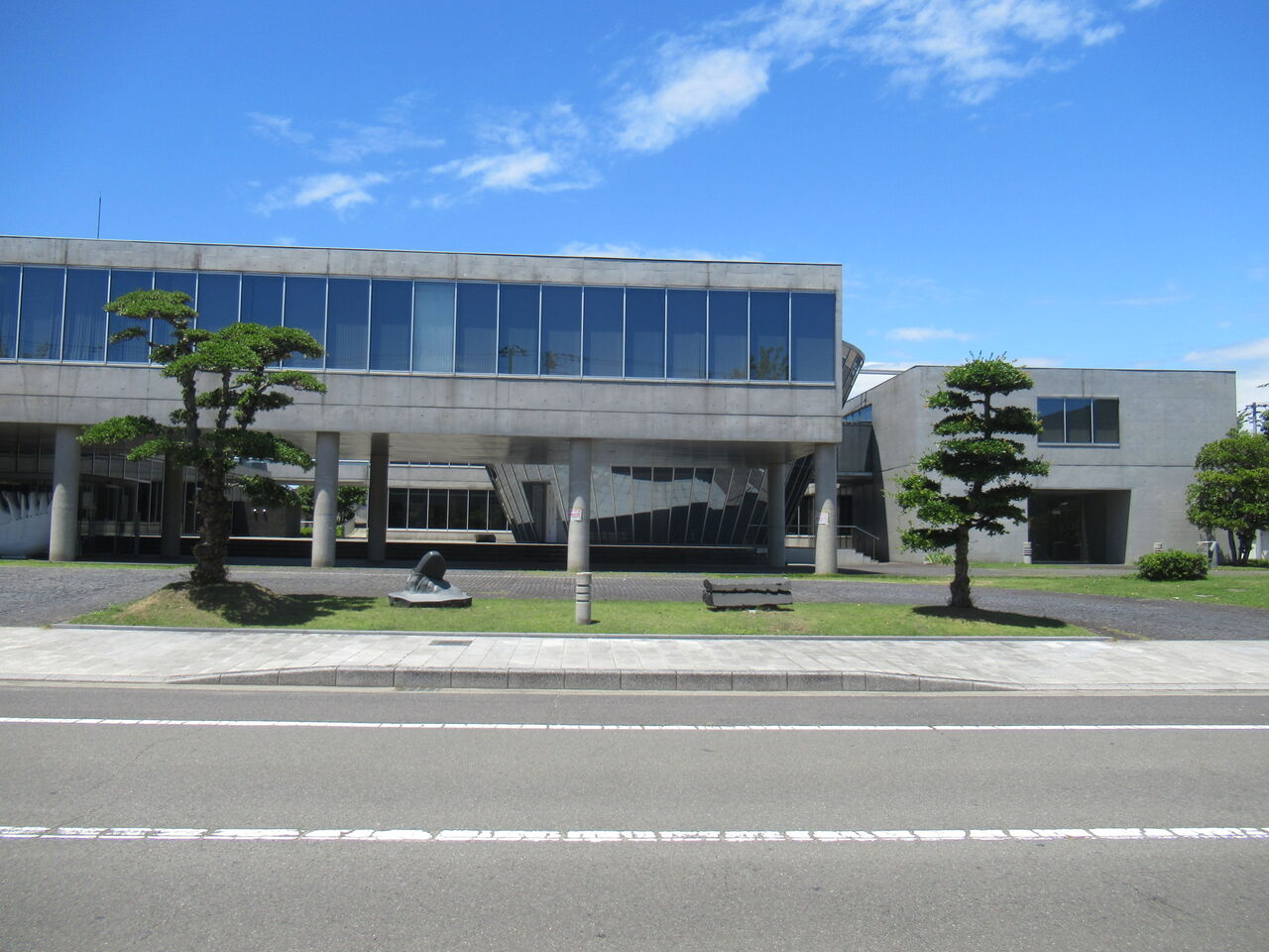 香川県一かっこいい建物 この世は生きるに値する 三谷建築研究所 香川県一かっこいい建物 この世は生きるに値する 三谷建築研究所