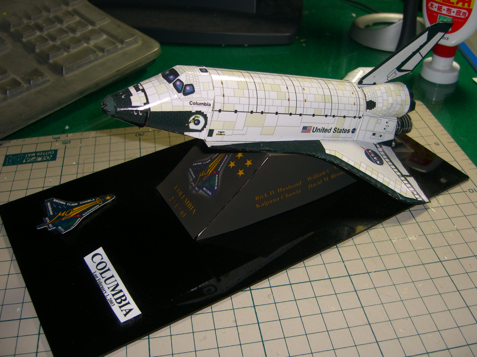 スペースシャトル コロンビア 素人のペーパークラフト製作日記 スペースシャトル コロンビア 素人のペーパークラフト製作日記