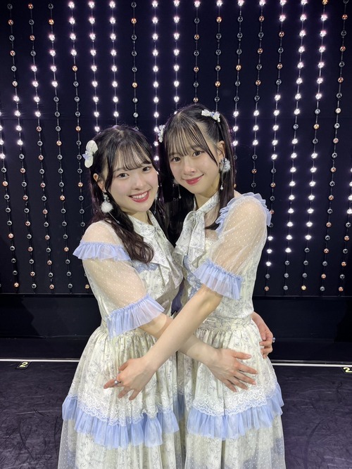 HDb1bERaMAI_ApH