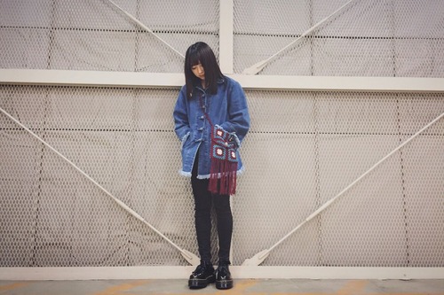 C9c9B9HUIAAZ_ly