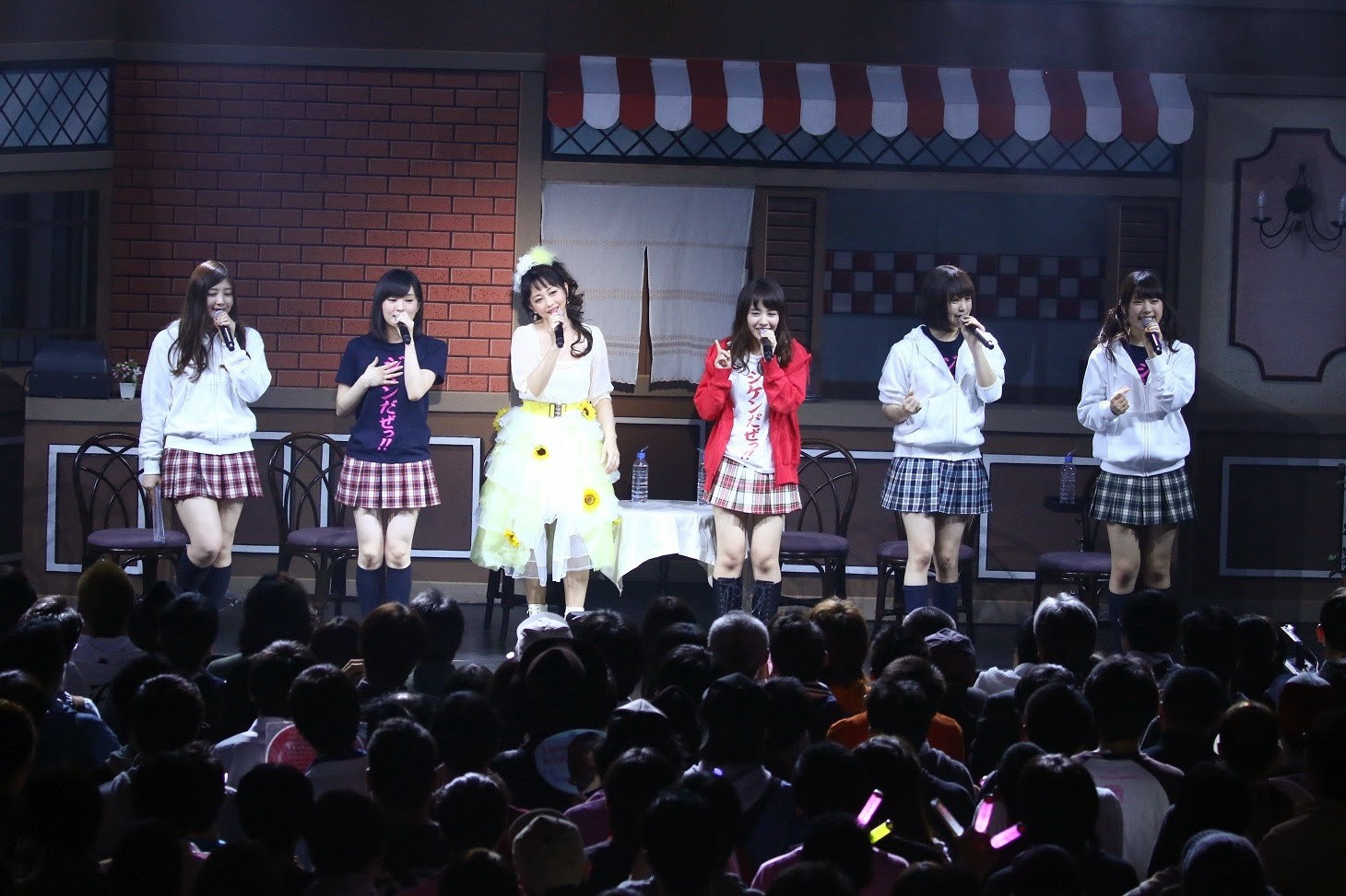 Nmb48 浅香唯が山本山田と 太宰治を読んだか を熱唱 Nmb48まとめスピリッツ Nmb48 浅香唯が山本山田と 太宰治を読んだか を熱唱 Nmb48まとめスピリッツ