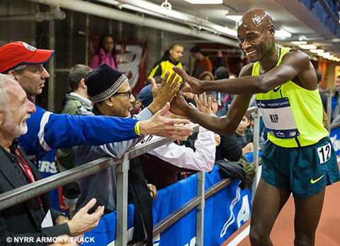 118315-largest_BernardLagat_WanamakerMile