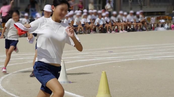 【画像】 ノーブラで運動会に来たJS、ガチ盗撮される・・・・・（画像あり）