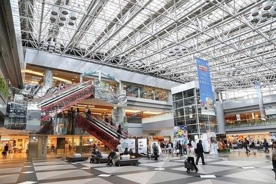 ワイ、新千歳空港で暇すぎて泣く