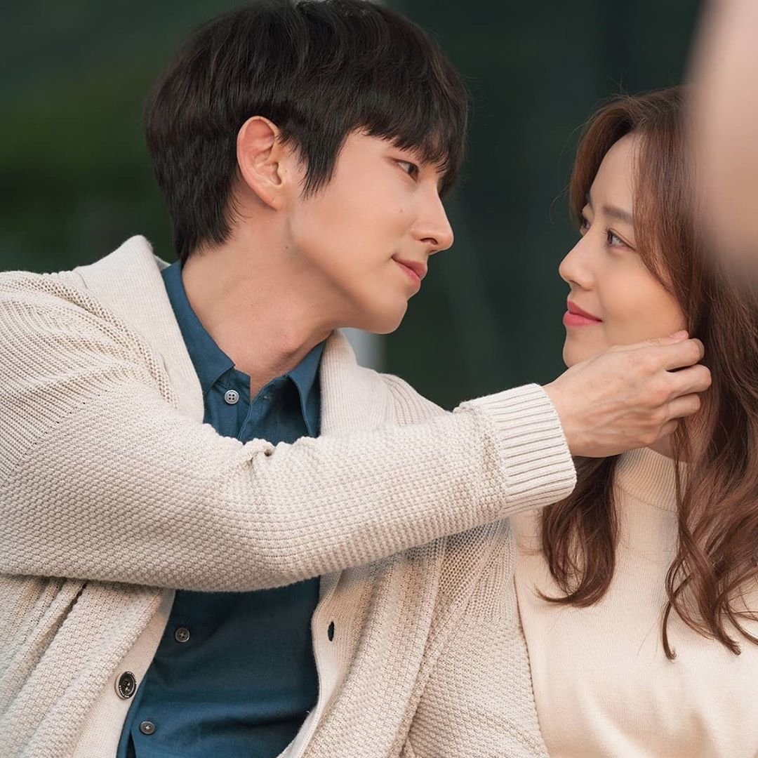 俳優イ ジュンギ 出演ドラマ 悪の花 の初放送控えてビハインドカット大放出 恋する干しぶどう Z 新館