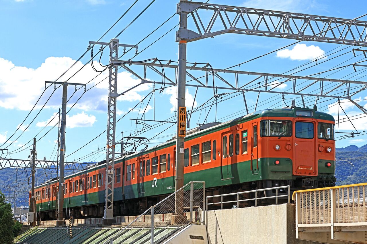 115系300番台　D27編成 岡山の湘南色” 最後の現役115系300番代 D‐26・D‐27編成、2月1日