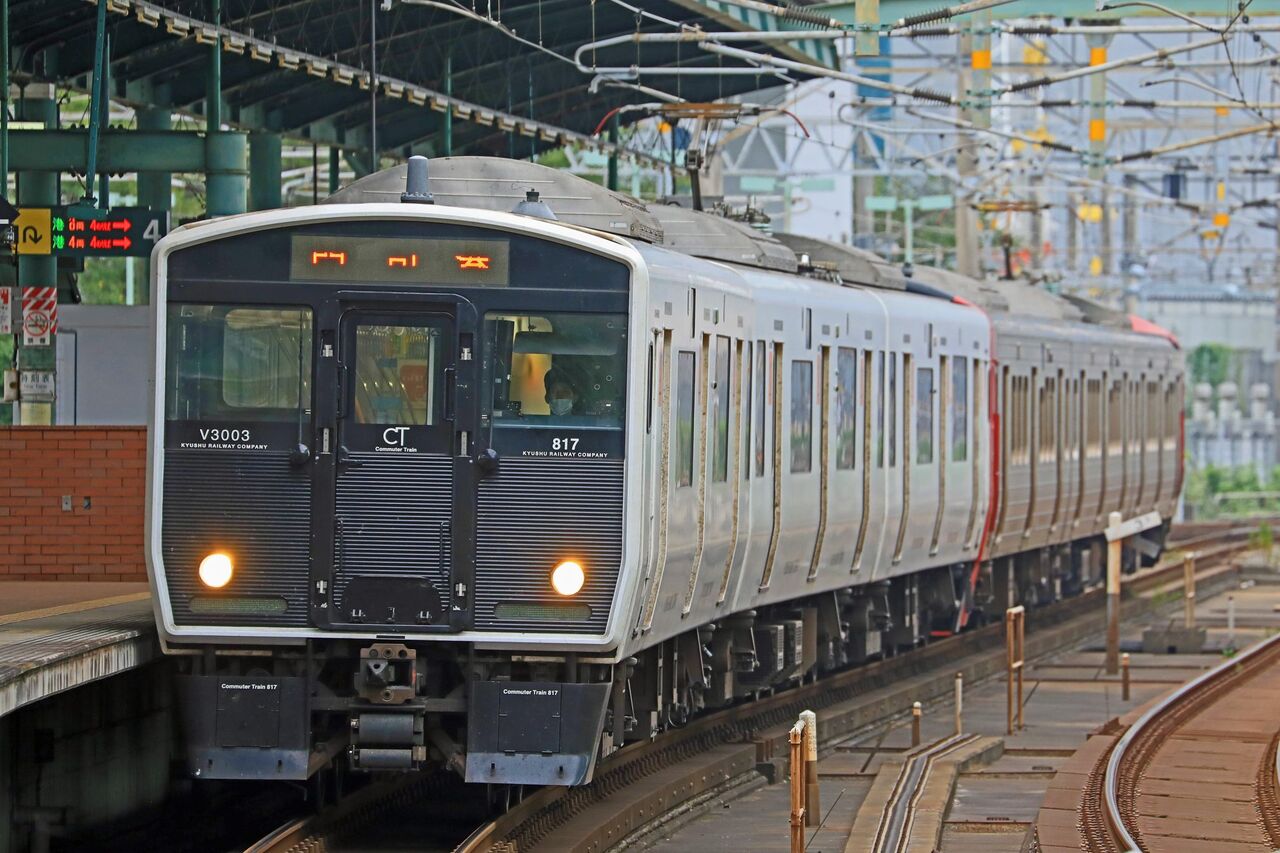 JR九州 817系3000番台Vm3003編成+813系 JR九州 817系3000番台Vm3003編成+813系