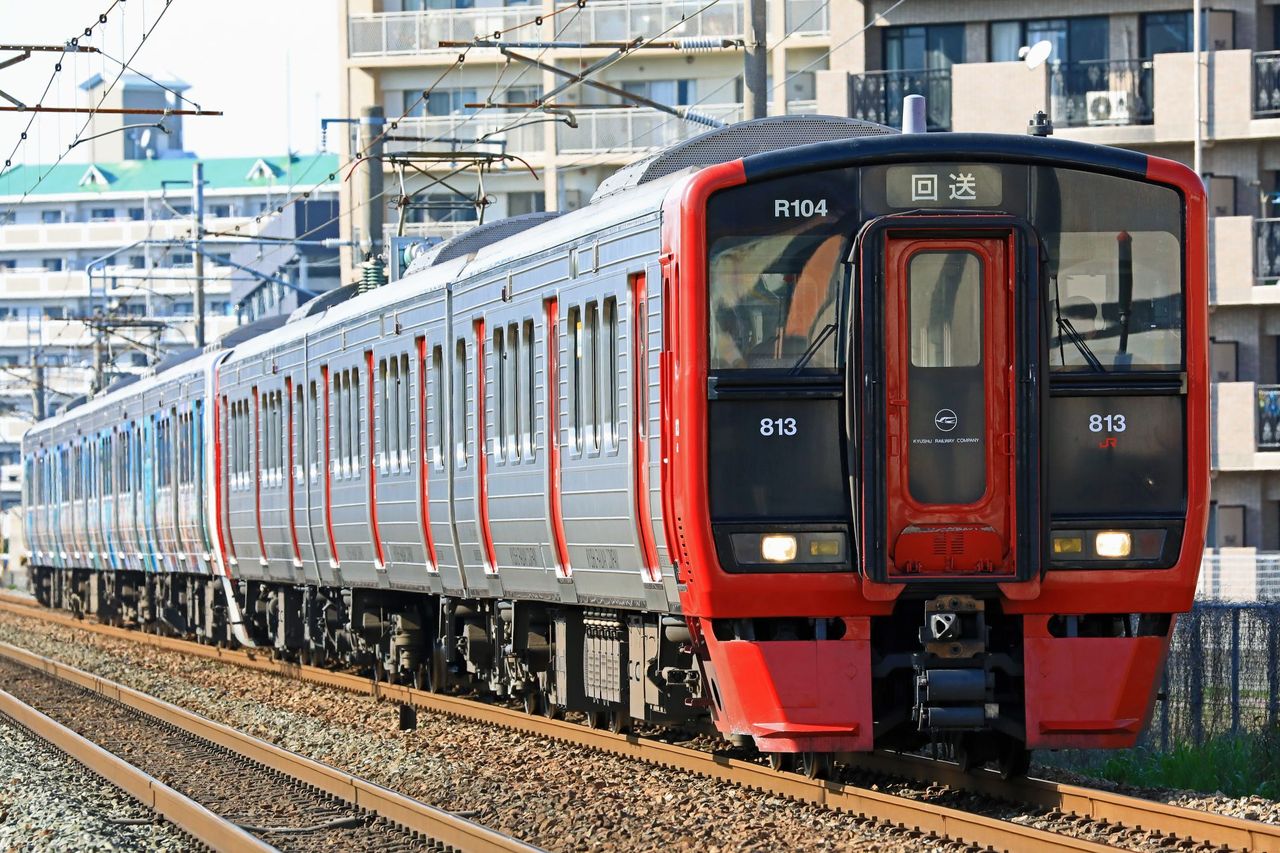 JR九州 813系100番台Rm104編成+811系100 JR九州 813系100番台Rm104編成+811系100