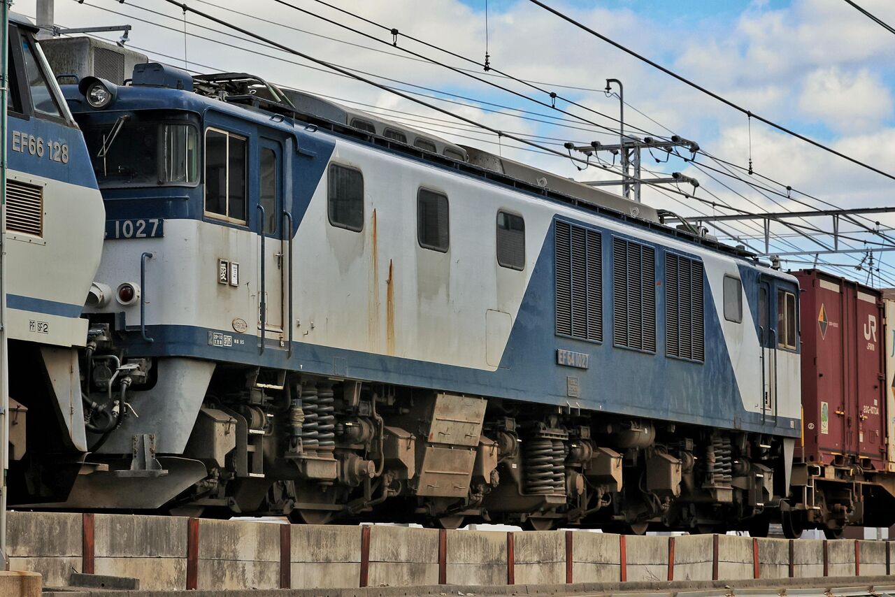 JR貨物 EF66-128号機+ムドEF64-1027号機 JR貨物 EF66-128号機+ムドEF64-1027号機