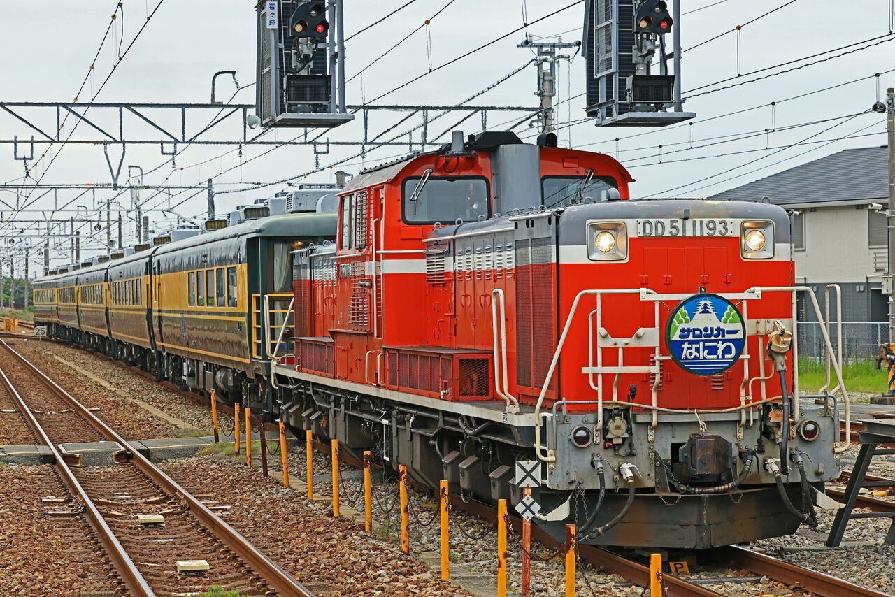 デコイチ D51 JR 岡谷駅開業70周年記念鉄道 プレート 金属製 値引き可能 デコイチ D51 JR 岡谷駅開業70周年記念鉄道 プレート 金属製