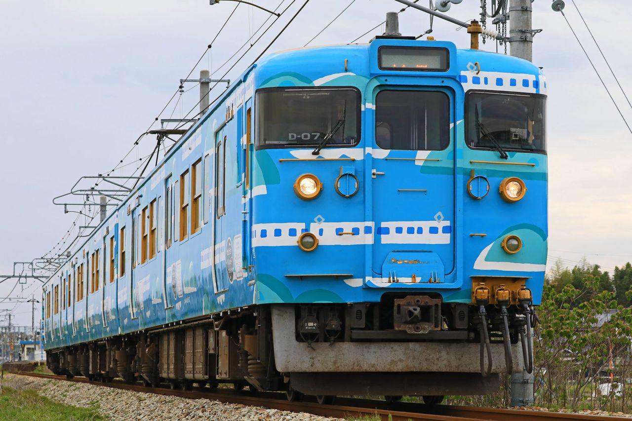 JR西日本 115系D07編成「SETOUCHI TRAIN