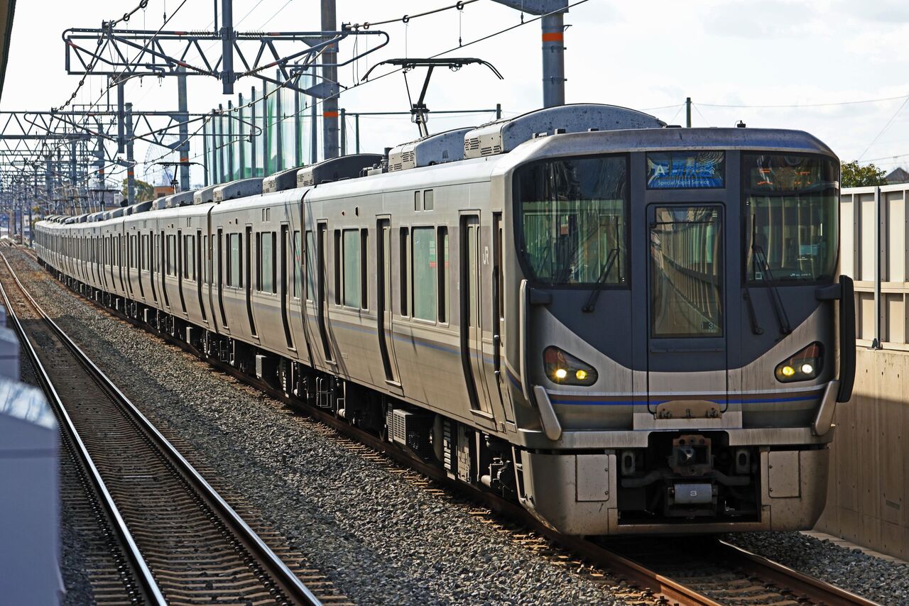 JR西日本 113系7700番台L12編成 地域統一色 吹田