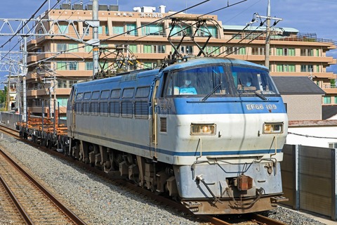 ＪＲ貨物　ＥＦ６６-１０９号機