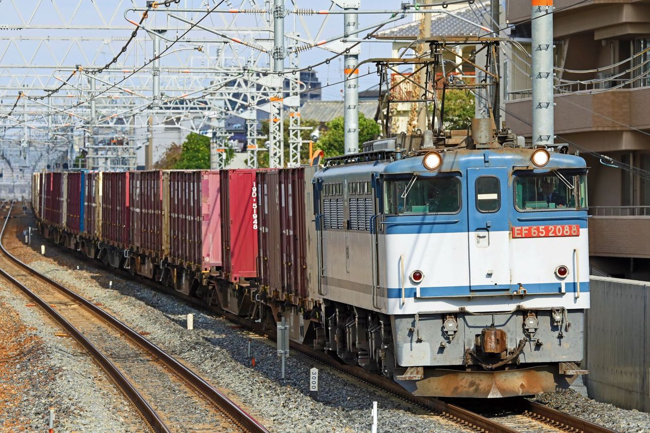 ＪＲ貨物　ＥＦ６５-２０８８号機　二色更新色