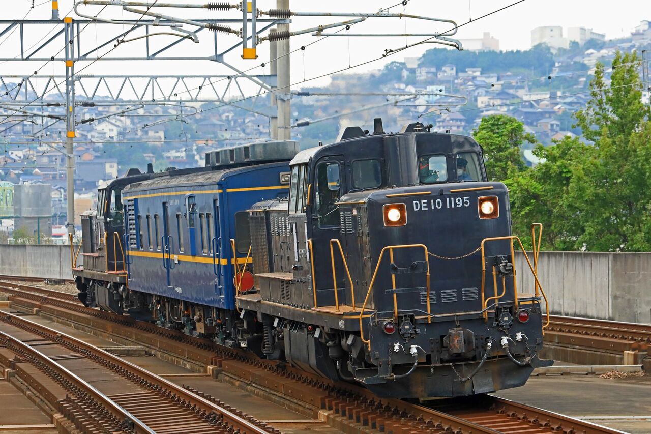 DE10 1195 ＋マヤ34-2009 セット DE10 1195 ＋マヤ34-2009 セット DE10 1195 ＋マヤ34-2009