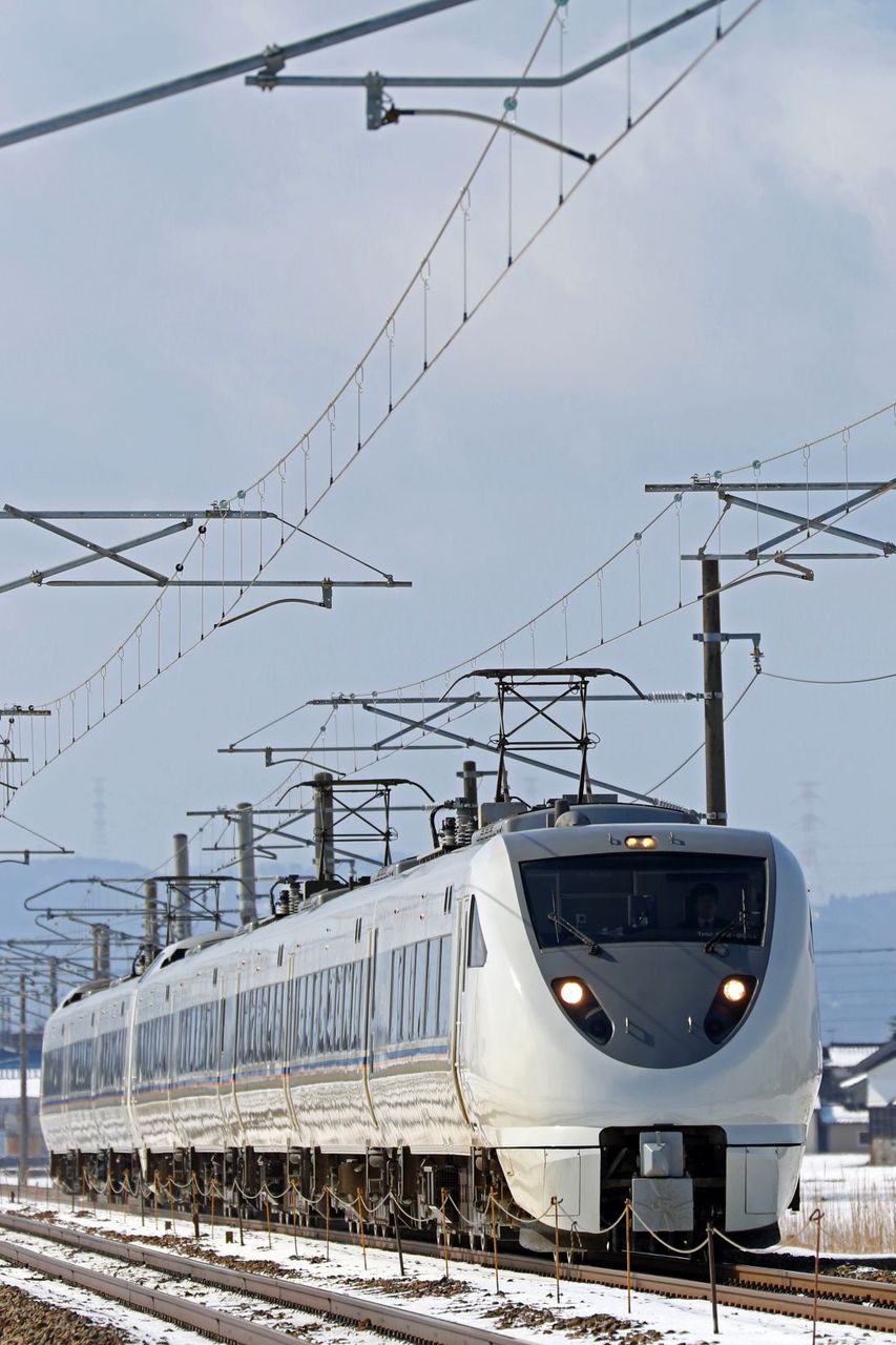 JR西日本 683系2000番台S04＋S25編成 「しらさぎ