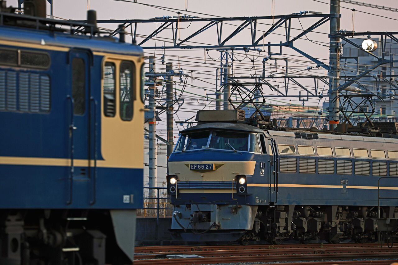 JR貨物 EF66-27号機 8864レ 無動EF64-1022