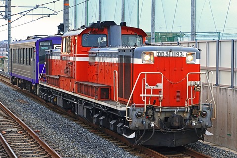 s_DD51-1193+kiha120-303_346A1764