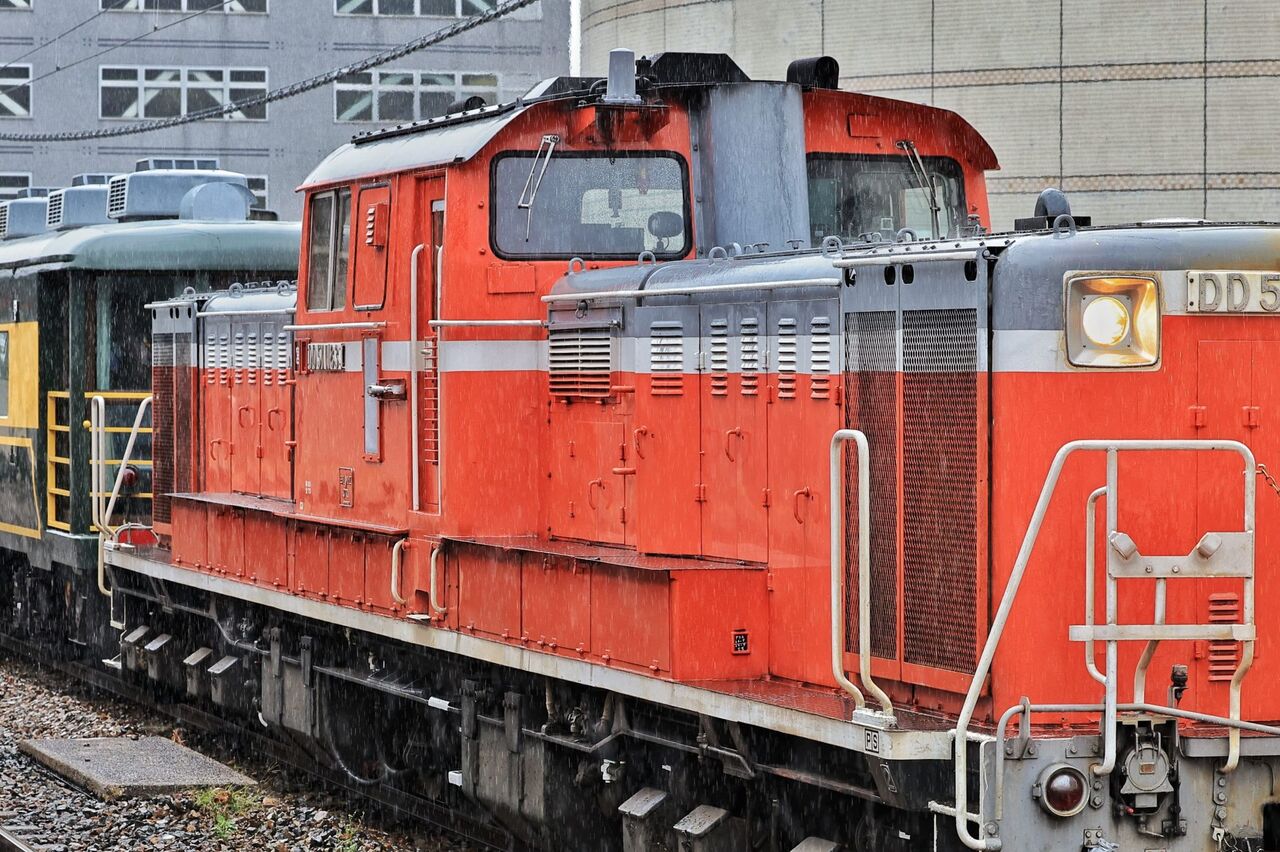 なにわ JR西日本 DD51-1183号機牽引「サロンカーなにわ」5B
