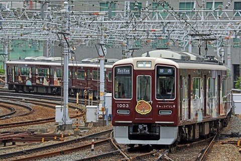 阪急電鉄 1000系1003F 宝塚線「すみっコぐらし号」ラッピング