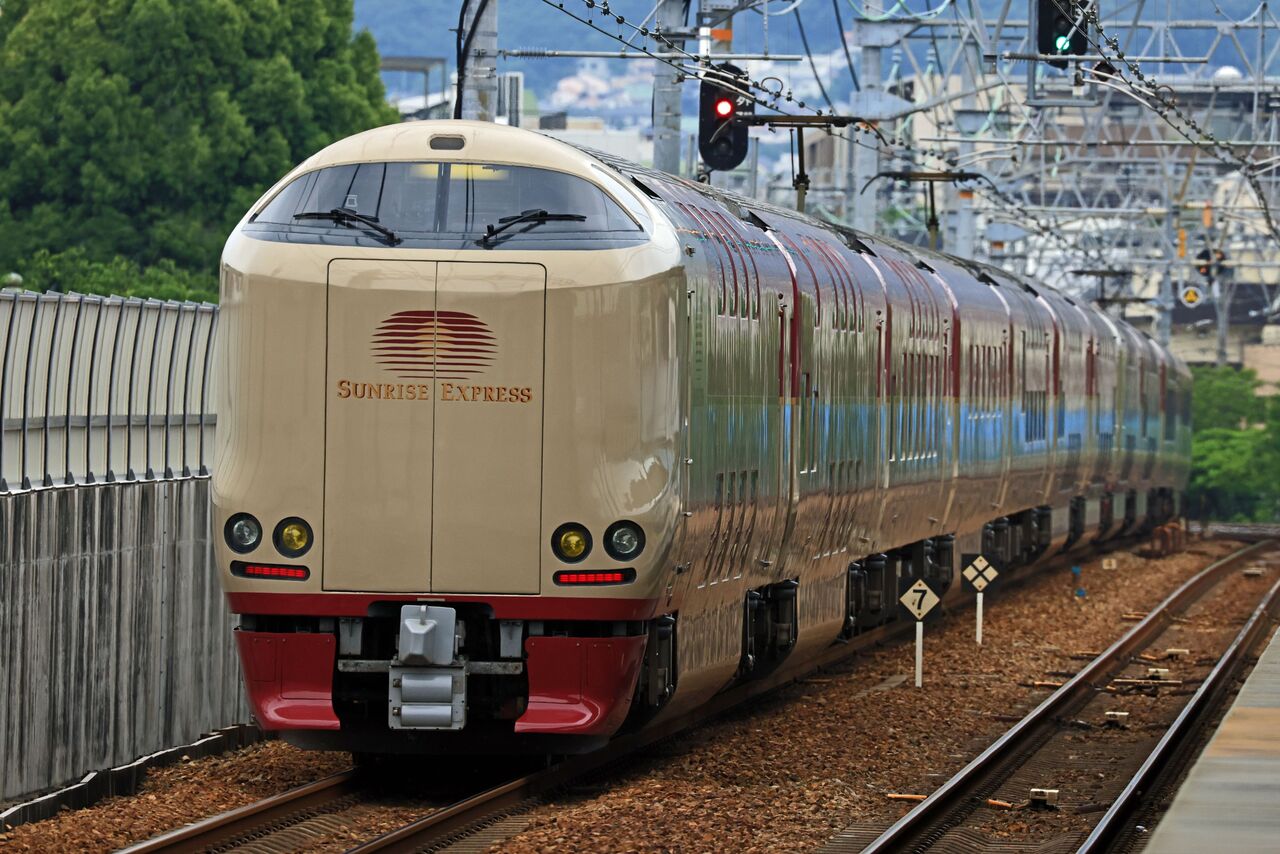 JR東海 285系3000番台I4編成＋JR西日本 285系