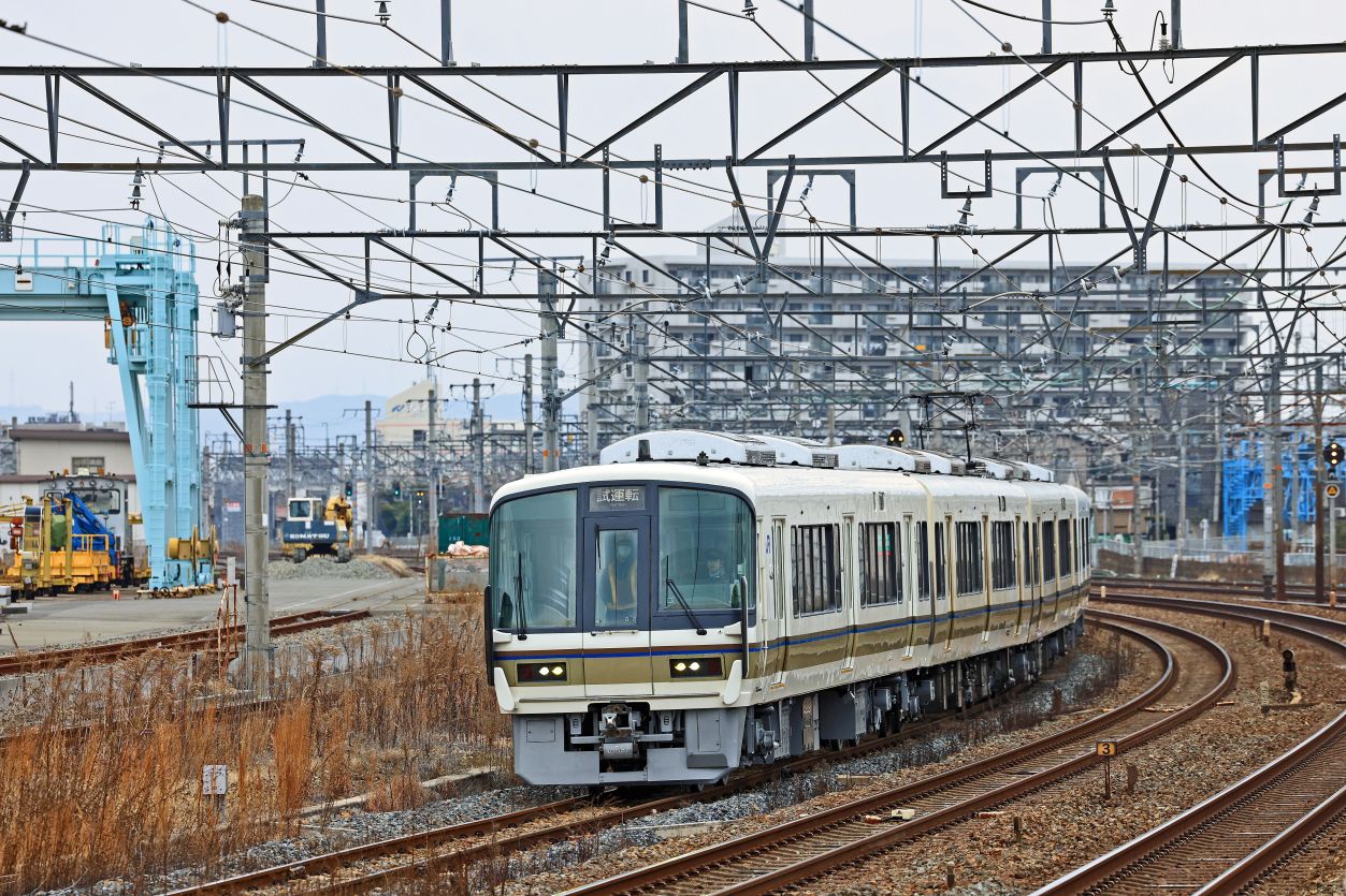 JR西日本 221系B2編成 出場試運転 : 鐵道写真公開所 参号機