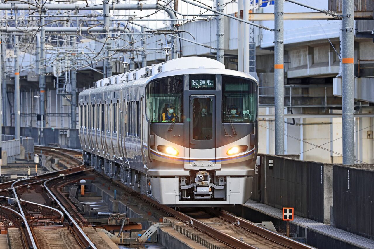 JR西日本 225系100番台＋700番台 K1編成Aシート組