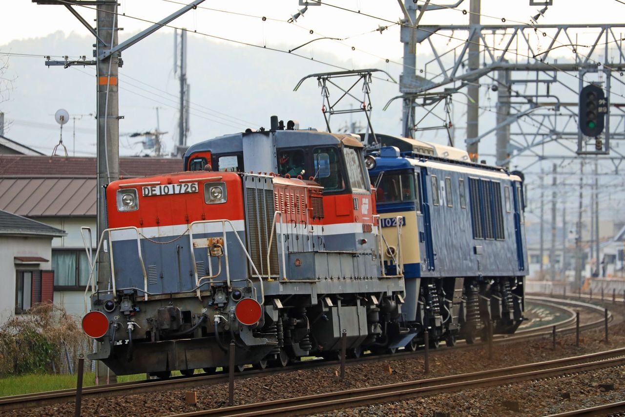 ユ*リ様 日本の貨物列車　全号(第1号〜第220号)揃い 2025年最新】アシェット 日本の貨物列車の人気アイテム - メルカリ