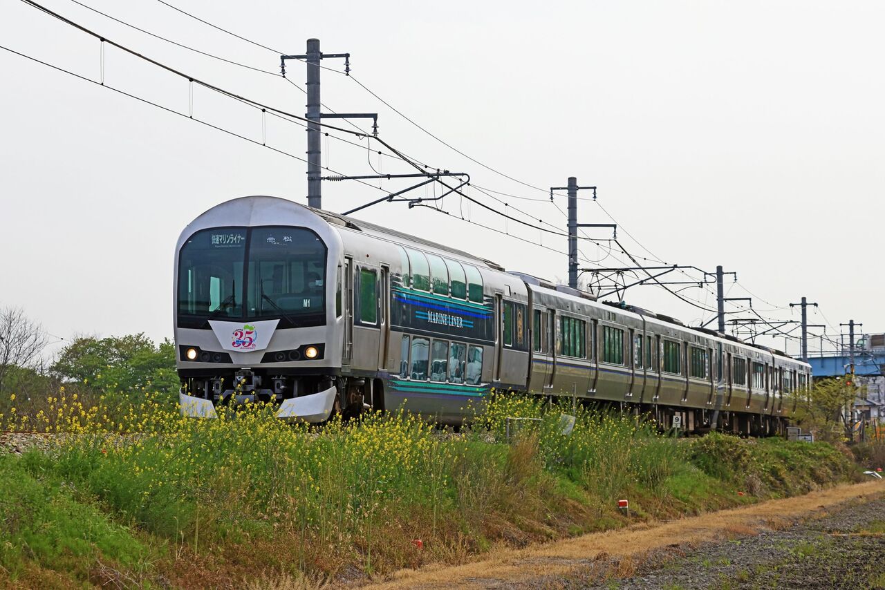 JR四国 5000系M1＋JR西日本 223系5000番台P1編成