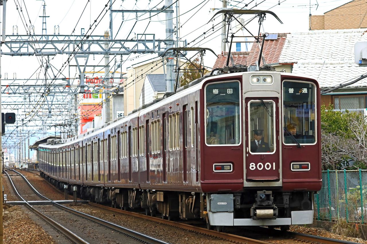 阪急電鉄　８０００系８００１Ｆ