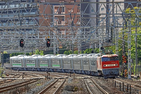 ＪＲ北海道　Ｈ１００形電気式気動車「ＤＥＣＭＯ」８両甲種輸送　ＪＲ貨物　ＥＦ５１０-９号機牽引