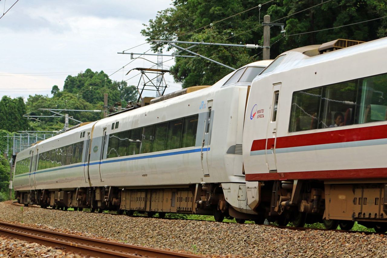 681系2000番台 – 681系 パンタグラフ – VISHUJI