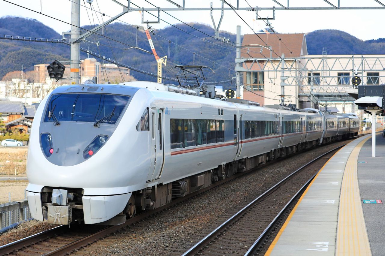 JR西日本 289系FH301＋FG411編成 : 鐵道写真公開