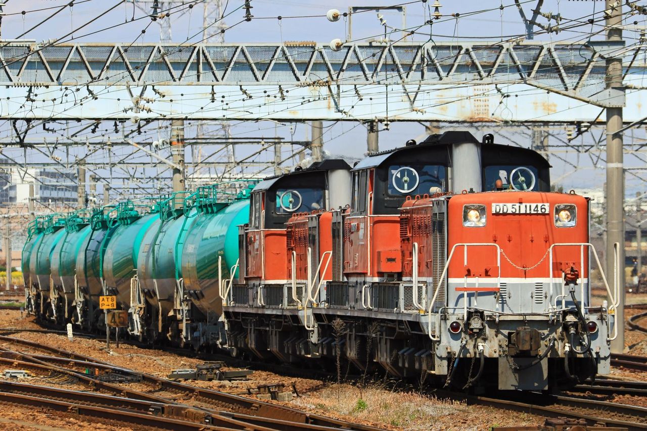 JR貨物 DD51-1046+1056号機 貨物更新色 : 鐵道 JR貨物 DD51-1046+1056号機 貨物更新色 : 鐵道