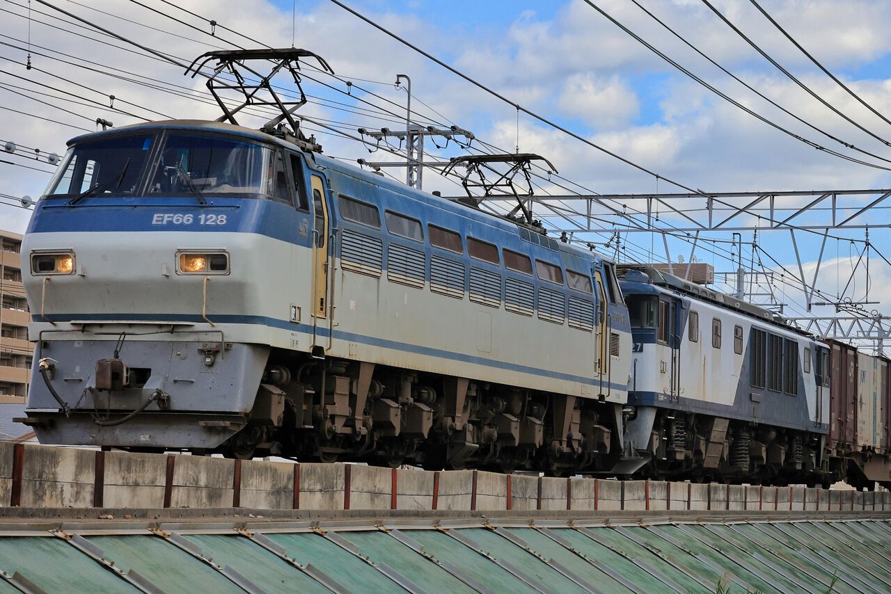 JR貨物 EF66-128号機+ムドEF64-1027号機 JR貨物 EF66-128号機+ムドEF64-1027号機