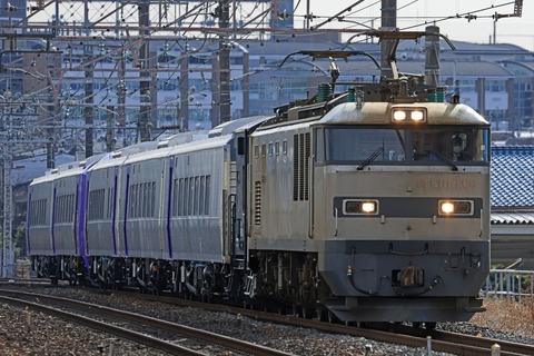 ＪＲ北海道　キハ２６１系５０００番台「ラベンダー編成」甲種輸送　ＪＲ貨物　ＥＦ５１０-５０９号機牽引