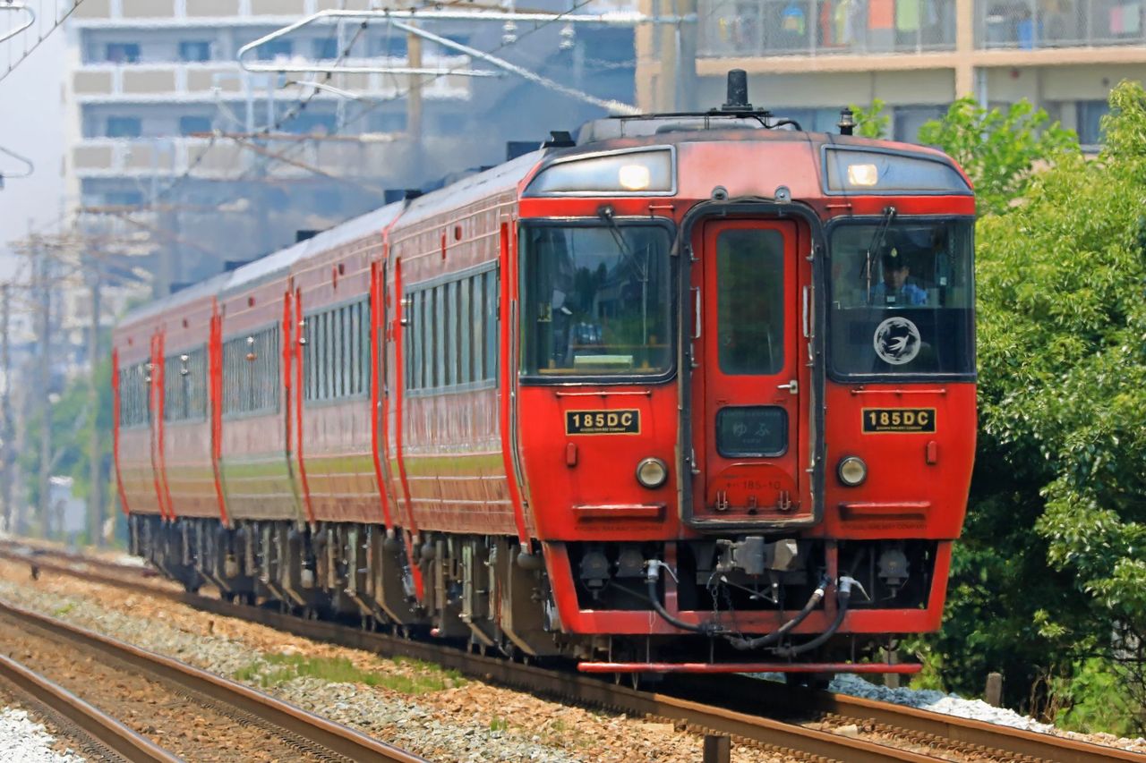 廃版/絶版　JR九州キハ185系特急ゆふ　初期塗装 廃版/絶版 JR九州キハ185系特急ゆふ 初期塗装 - メルカリ